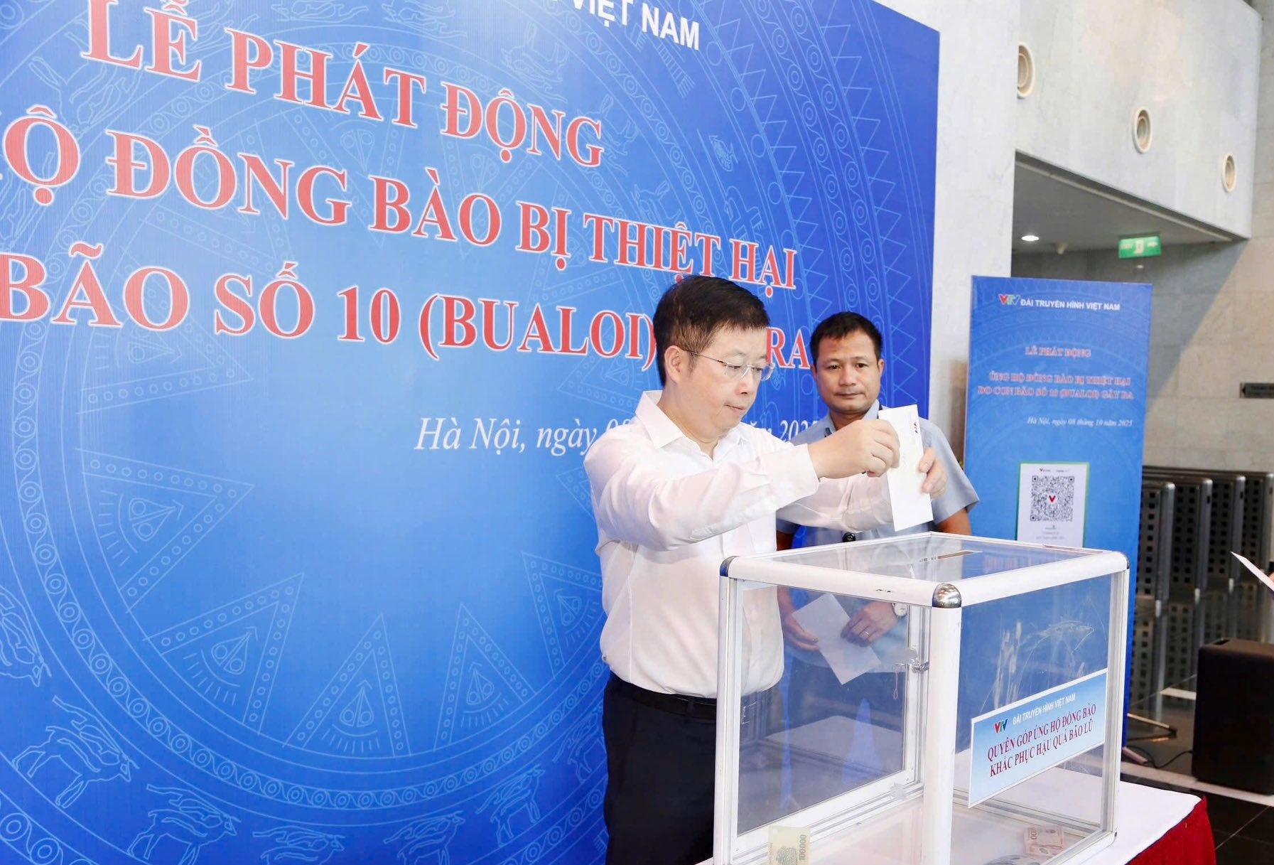 Đài Truyền hình Việt Nam phát động ủng hộ đồng bào bị thiệt hại do bão số 10