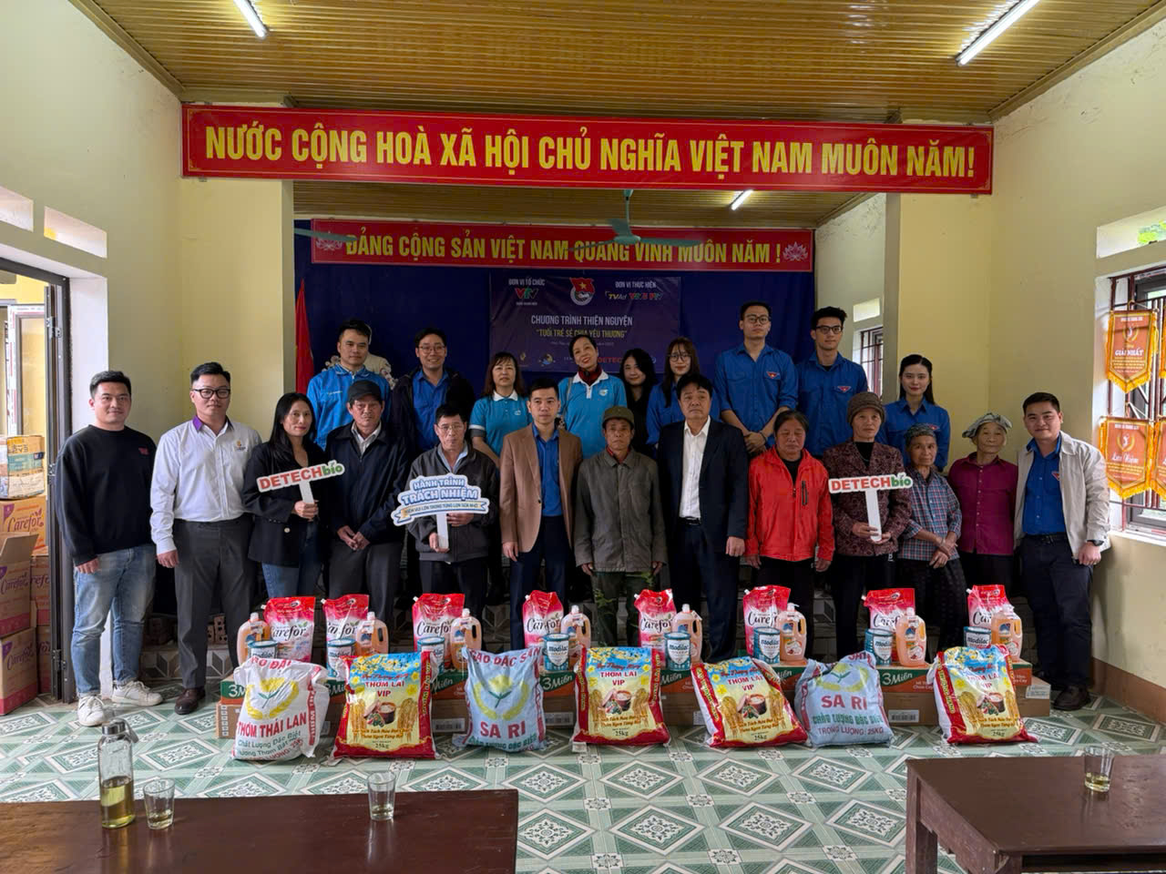 Đoàn Thanh niên Đài THVN mang “Tuổi trẻ chia sẻ hạnh phúc” đến Phú Thọ