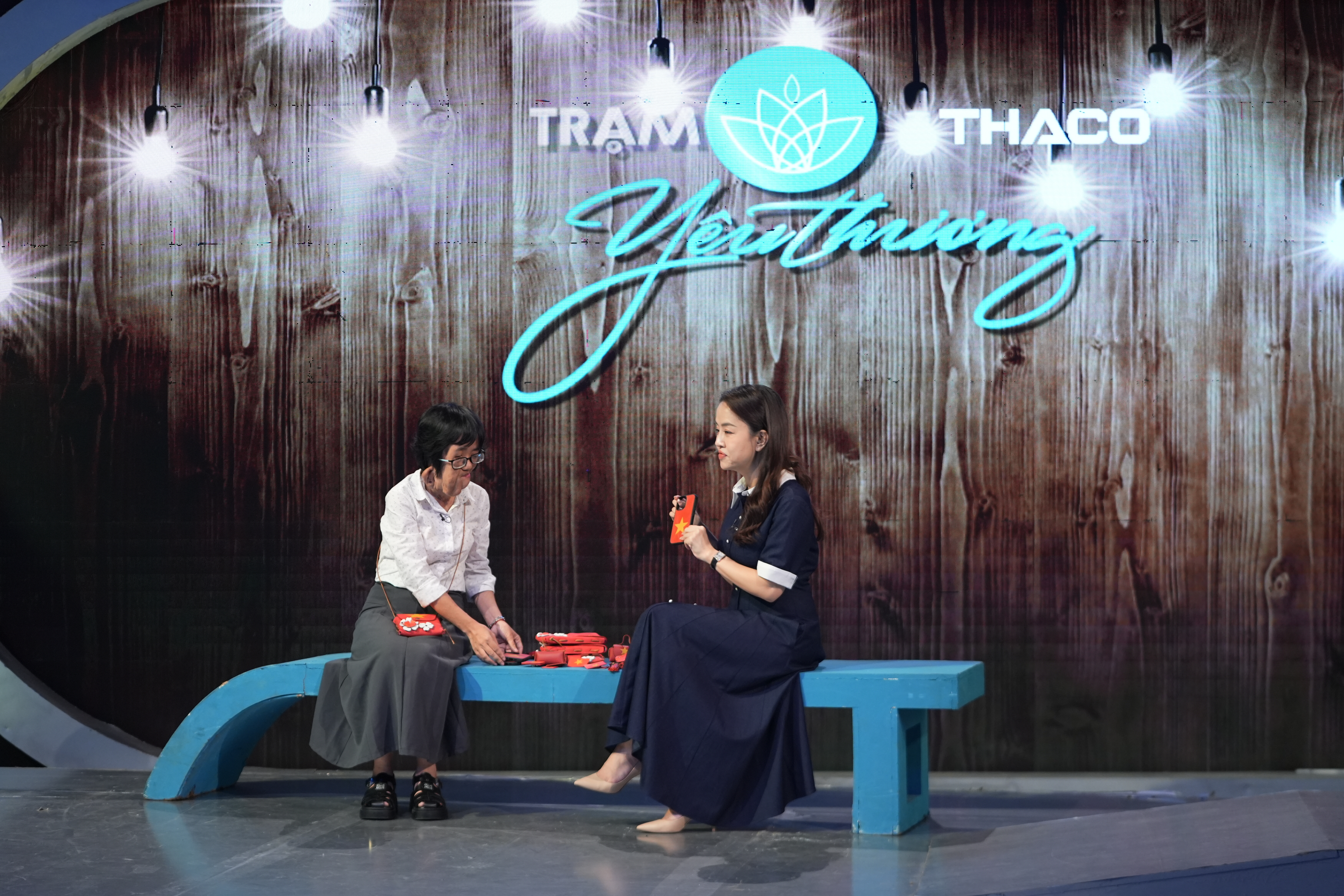 “Trạm yêu thương”: Hoa nở sau bão giông