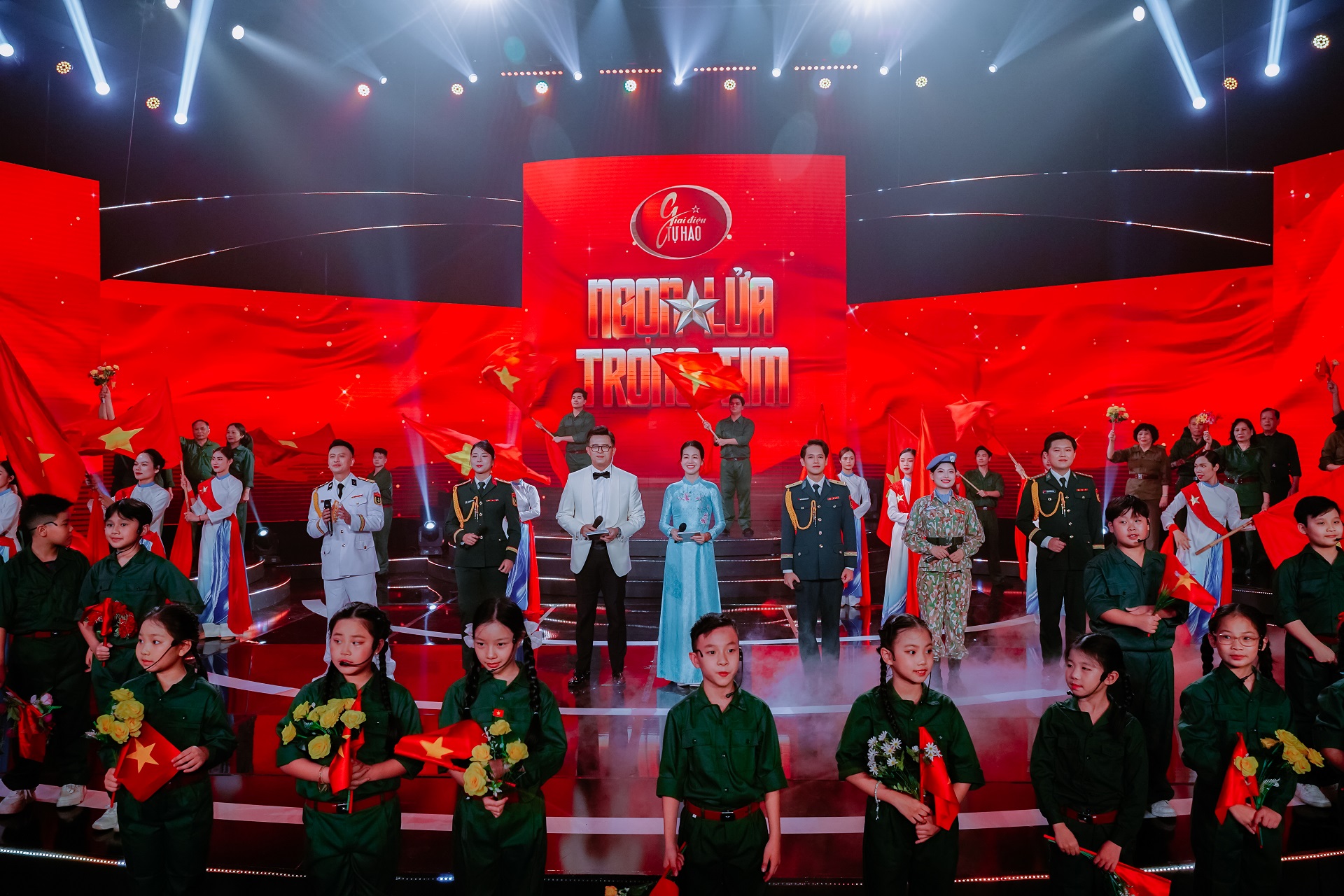 Giai điệu tự hào tháng 5: Khi "ngọn lửa trong tim" được đánh thức