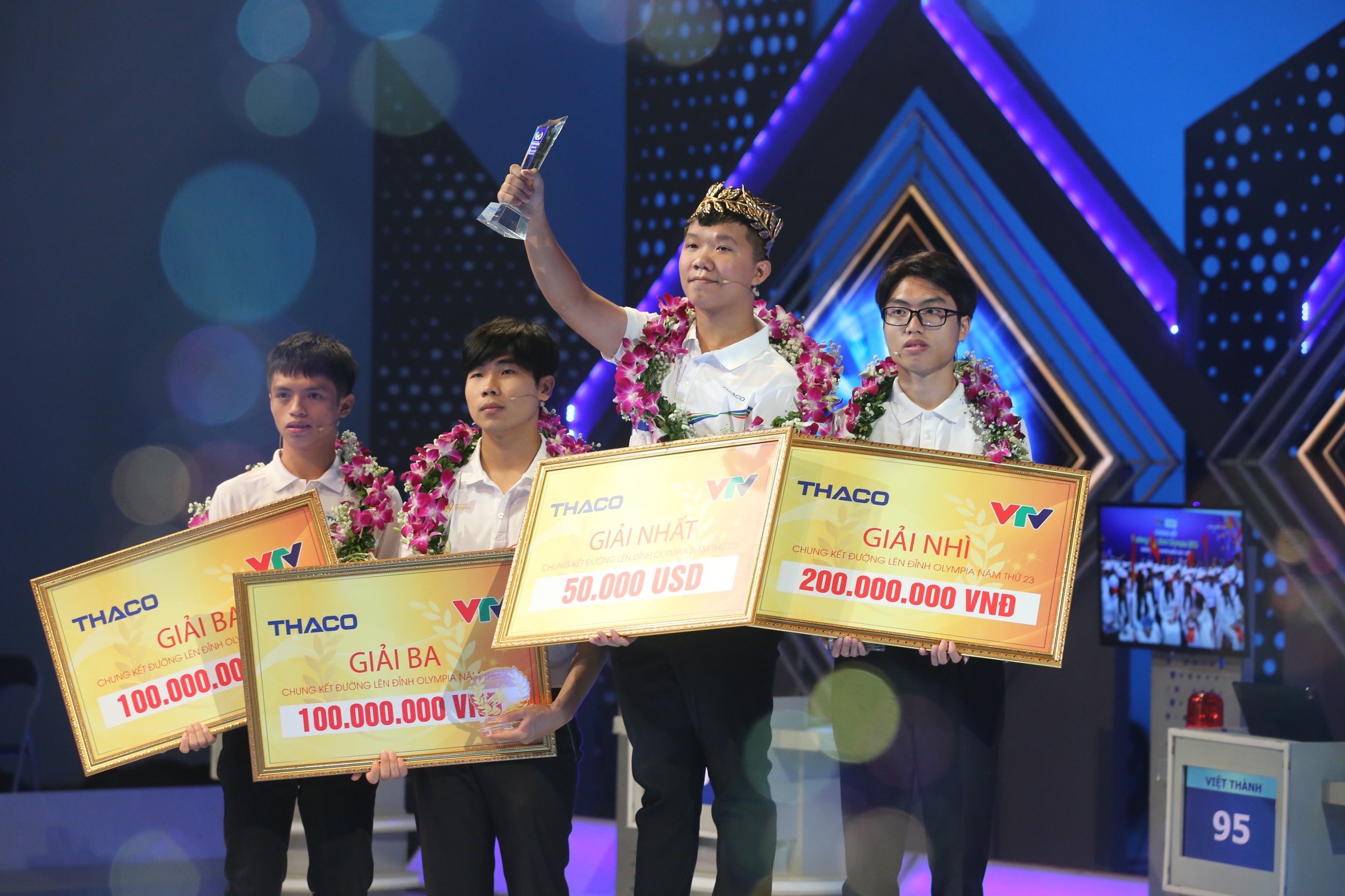 Lê Xuân Mạnh trở thành Quán quân Đường lên đỉnh Olympia 2023