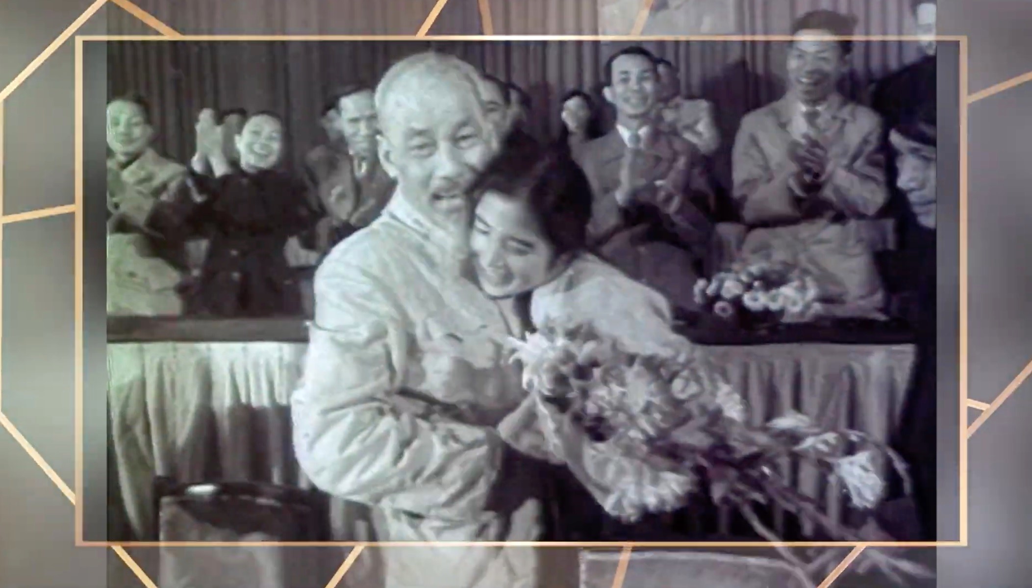 "Văn nghệ miền Nam với Bác Hồ": Khi ký ức được nối dài bằng nghệ thuật và lòng kính yêu