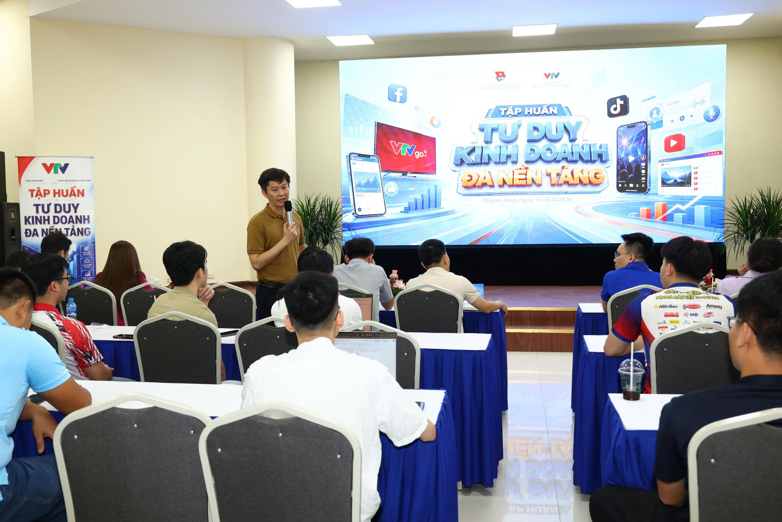 Làm thế nào để nâng cao năng lực số, tư duy kinh doanh cho người trẻ VTV